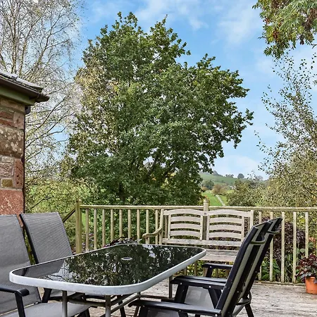 Riverbank Vakantiehuis *