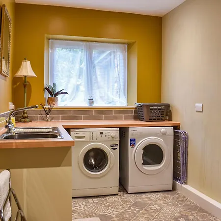 Riverbank * Pooley Bridge